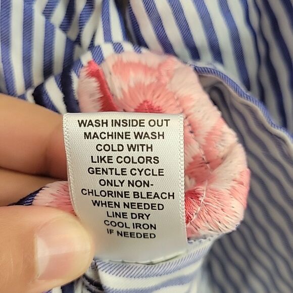 ELLE, Off Shoulder Embroidered Stripe Top_Size Small - Picture 9 of 9